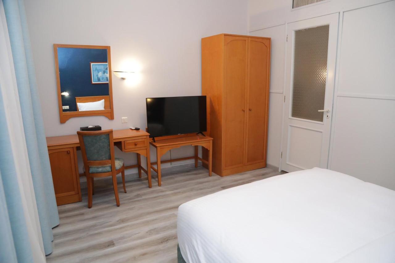 El Sheikh Suites Hotel Beiroet Buitenkant foto